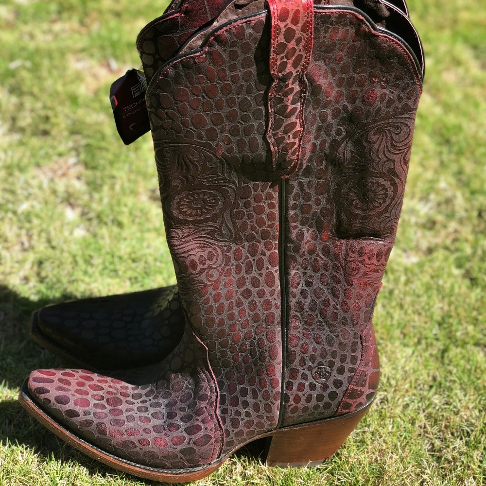 Ariat Cowboy/Cowgirl Boots